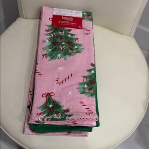 Kensie Set of 3 Pink/Green/White Christmas Holiday Kitchen Towels